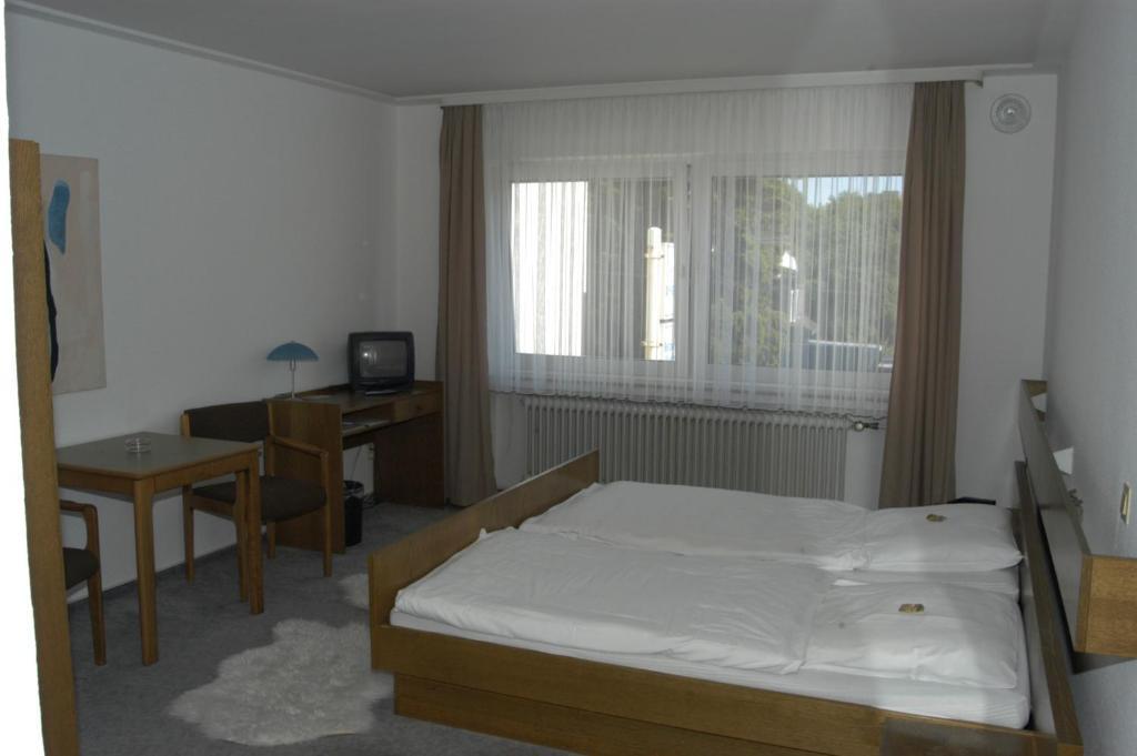 Schwerthof Hotel Solingen Ruang foto